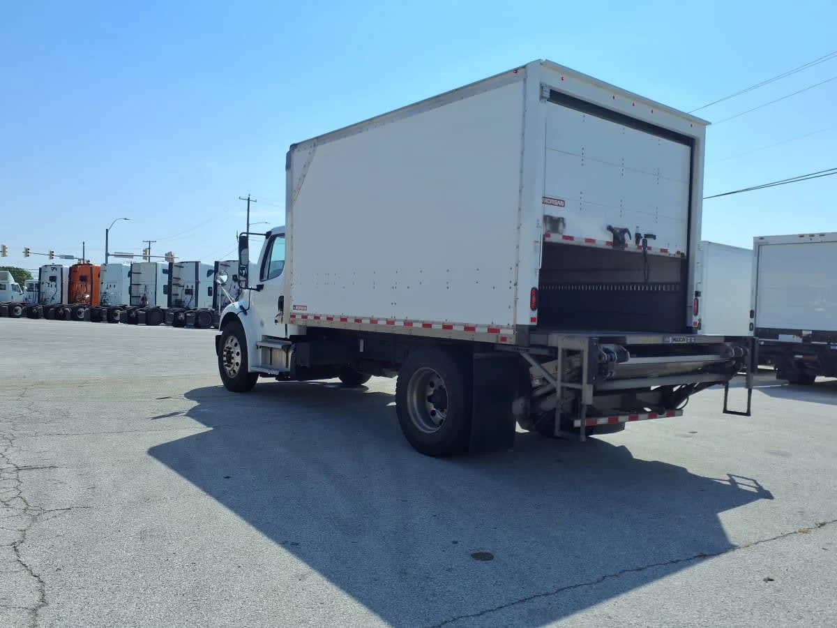 2021 Freightliner M2 106 - image 6