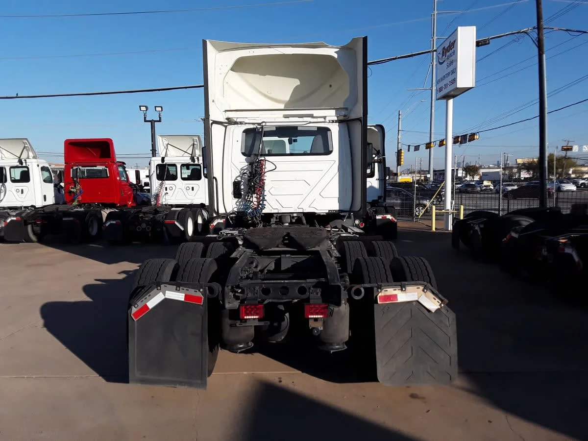 2020 International RH - image 5