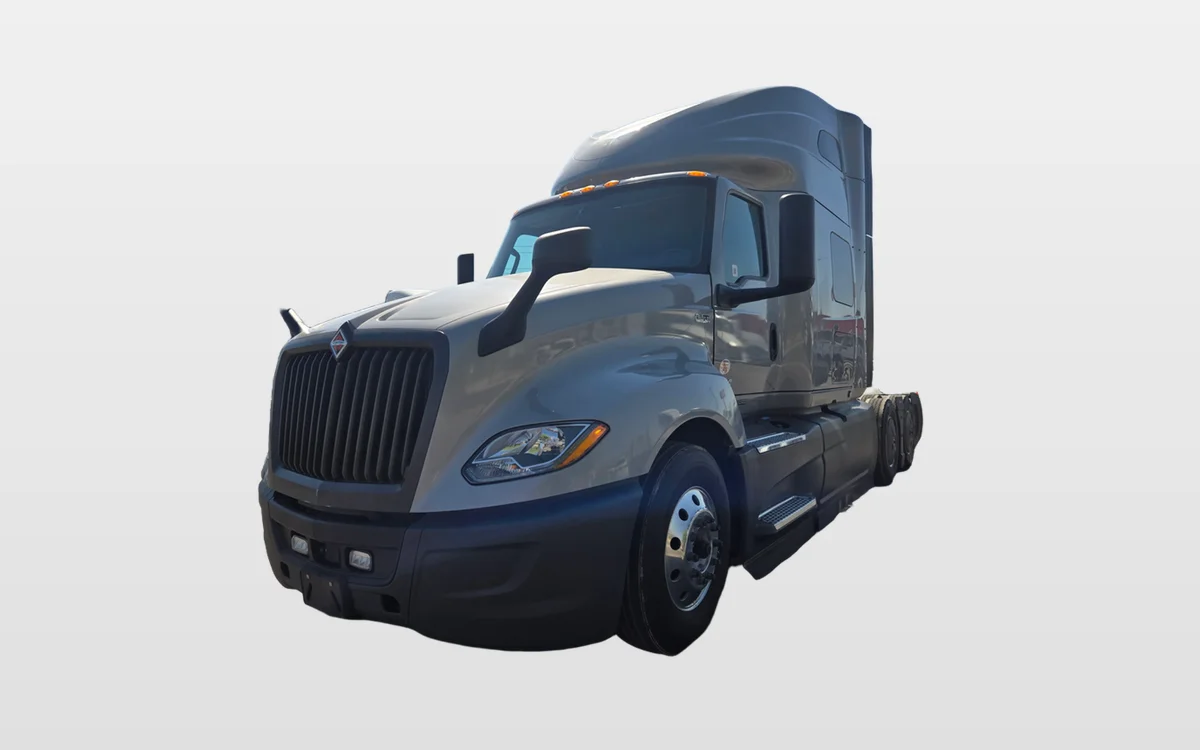 2022 INTERNATIONAL LT625 - image 1