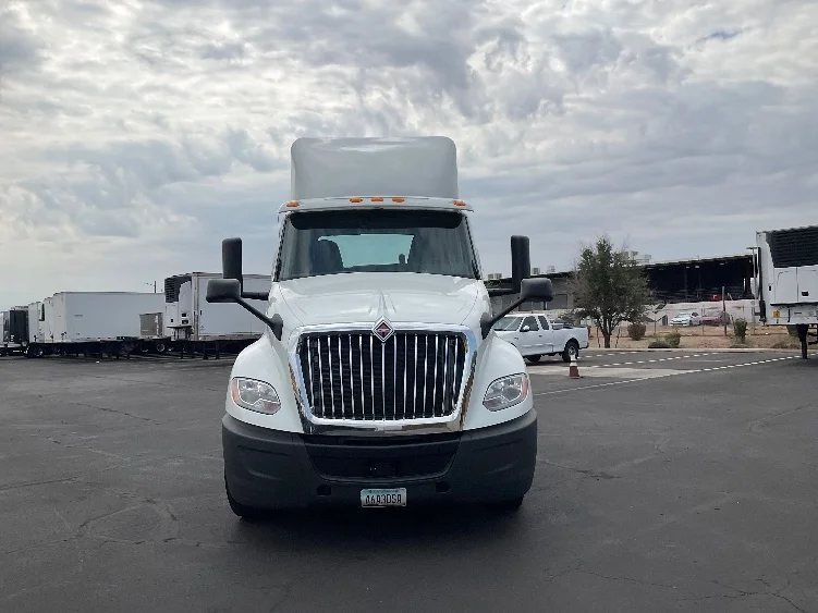 2019 International LT in Phoenix, AZ — photo 2