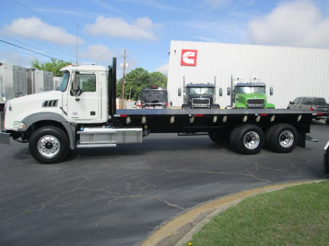 2022 Mack Granite in Macon, GA — photo 8
