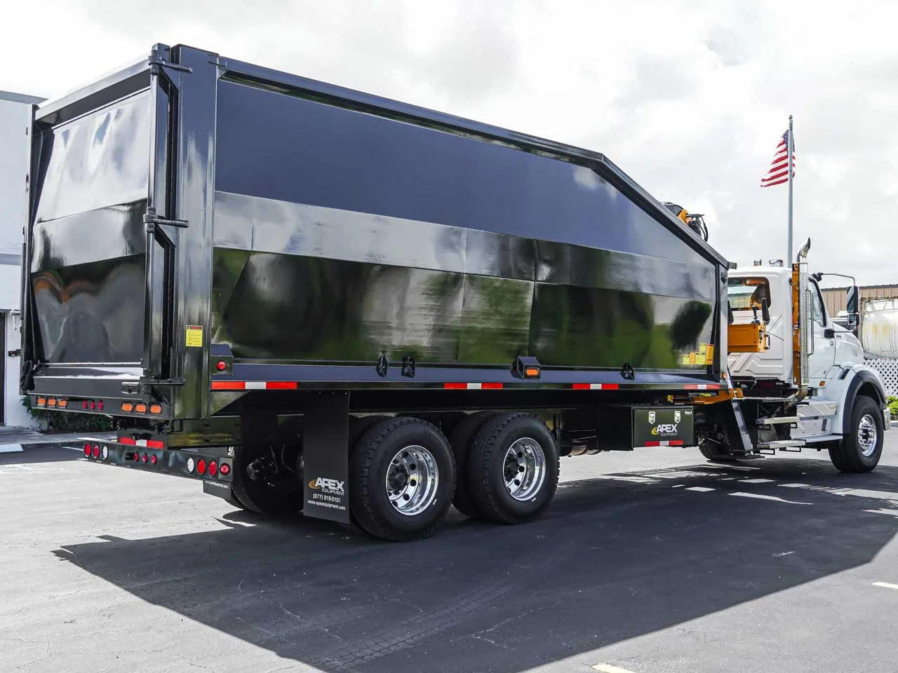 2026 International HX - image 4