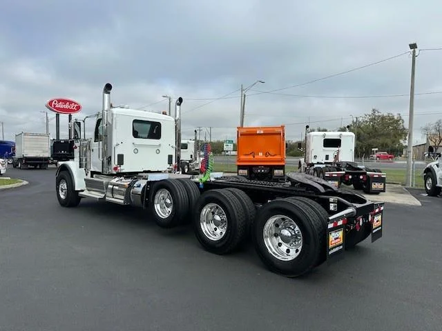 2027 Peterbilt 589 - image 4