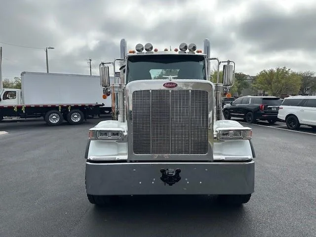 2027 Peterbilt 589 in Tampa, FL — photo 9