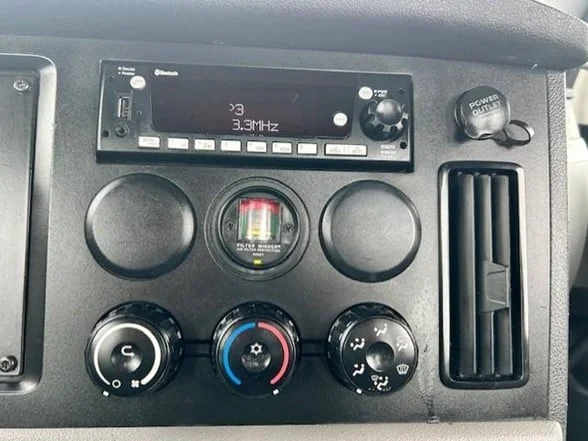 2022 FREIGHTLINER Cascadia 126 - image 24