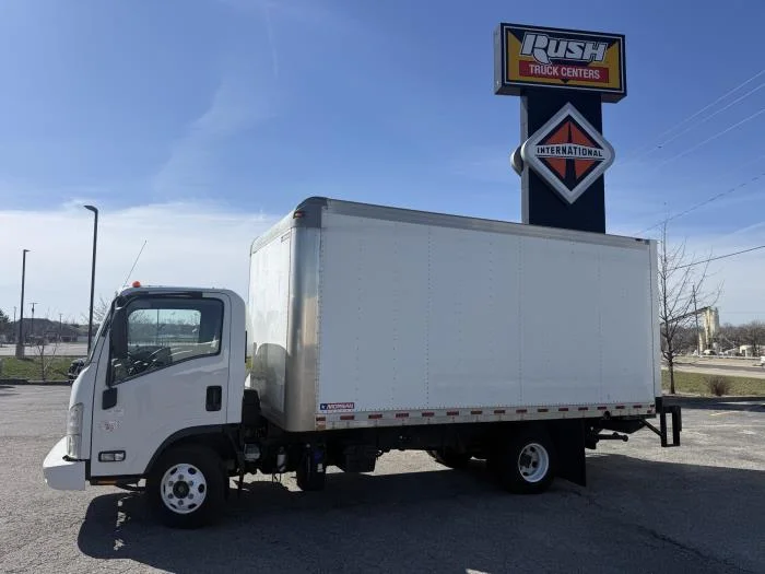 2018 Isuzu NPR - image 3