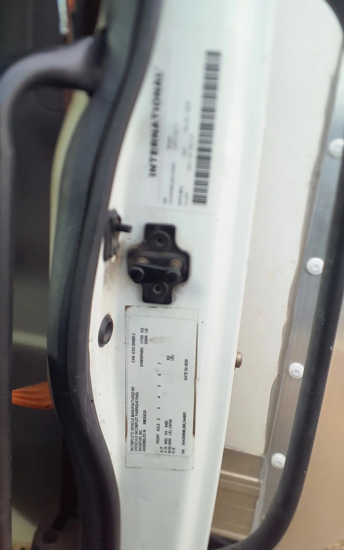 2021 International MV - image 12