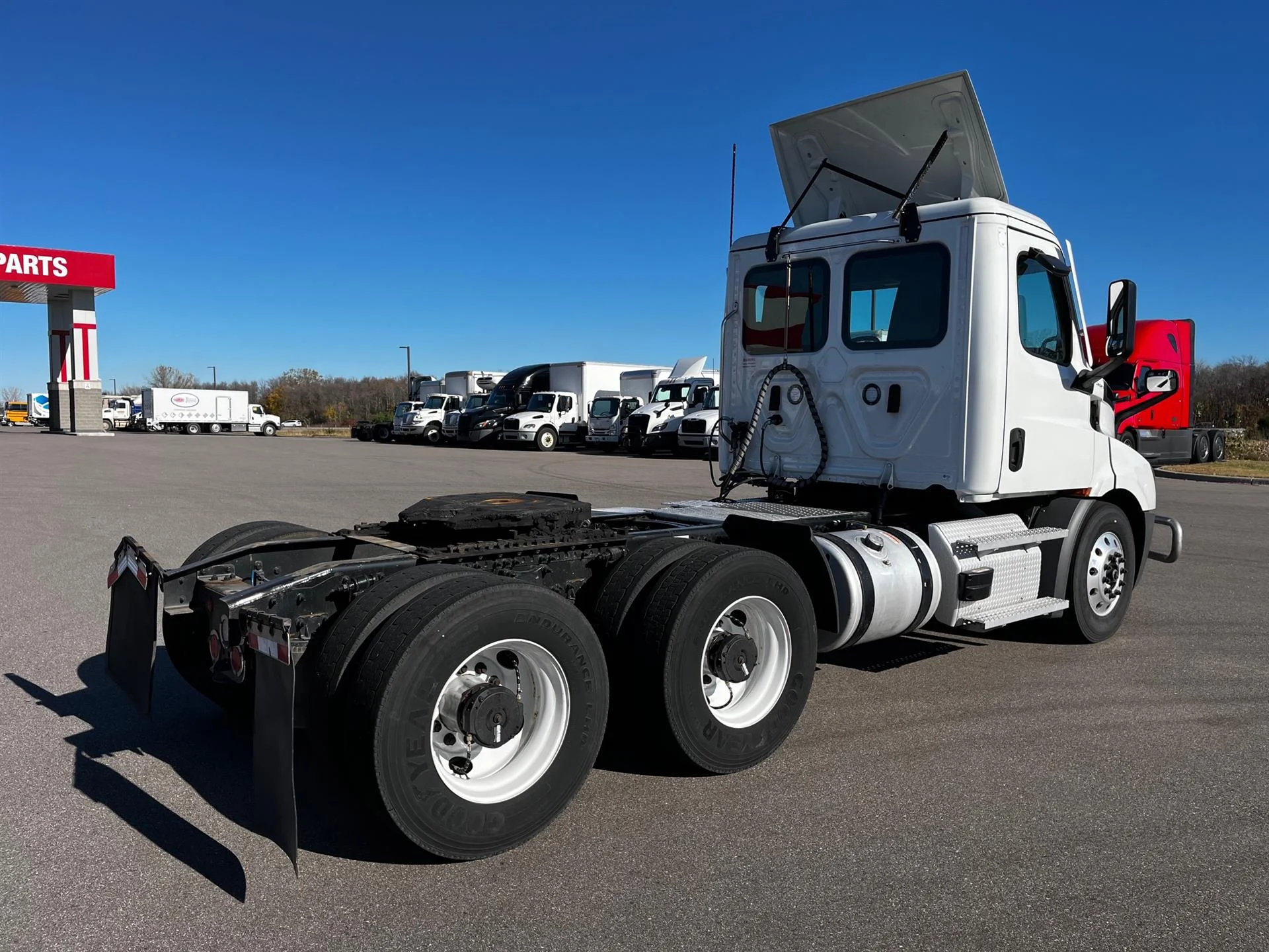 2023 Freightliner in Twin Cities, MN — photo 6