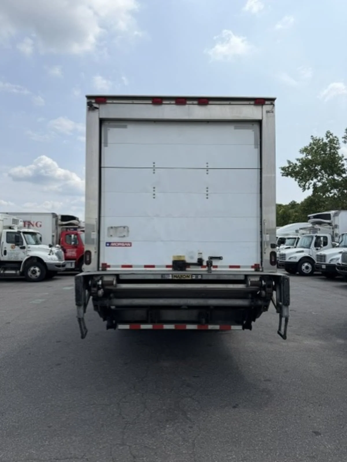 2020 Freightliner M2 106 in Farmingdale, NY — photo 5
