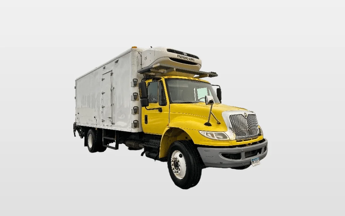 2016 International 4300 - image 1