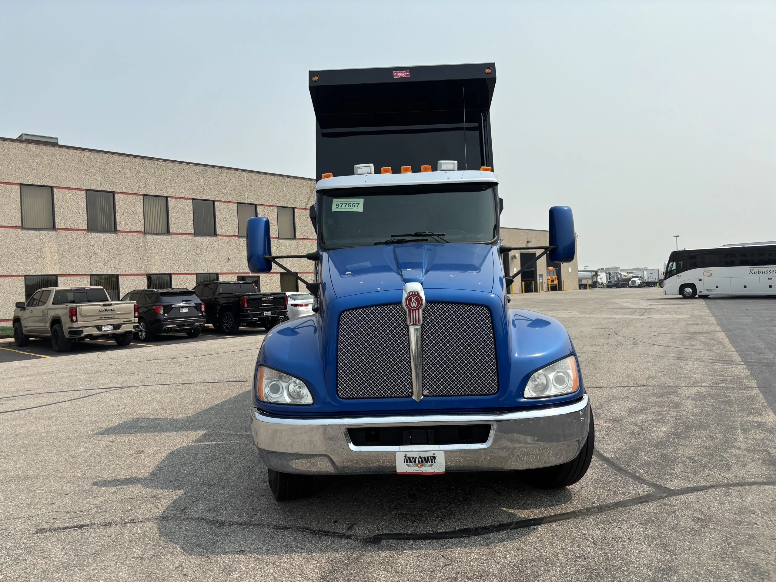 2019 Kenworth T370 in Milwaukee, WI — photo 2