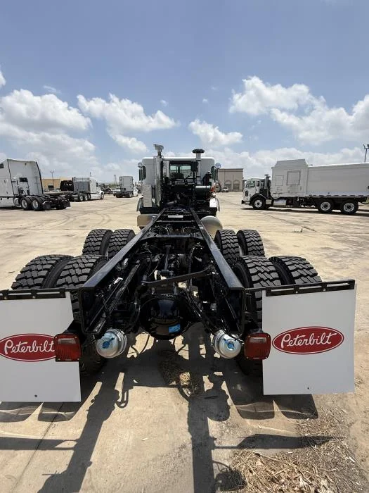 2025 Peterbilt 520 in Laredo, TX — photo 5