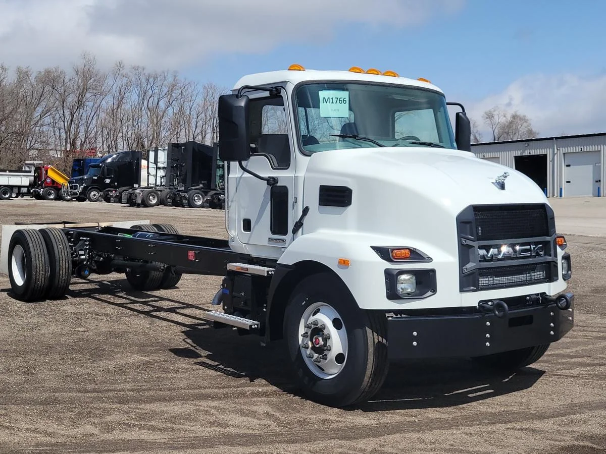 2025 Mack in Cedar Rapids, IA — photo 7