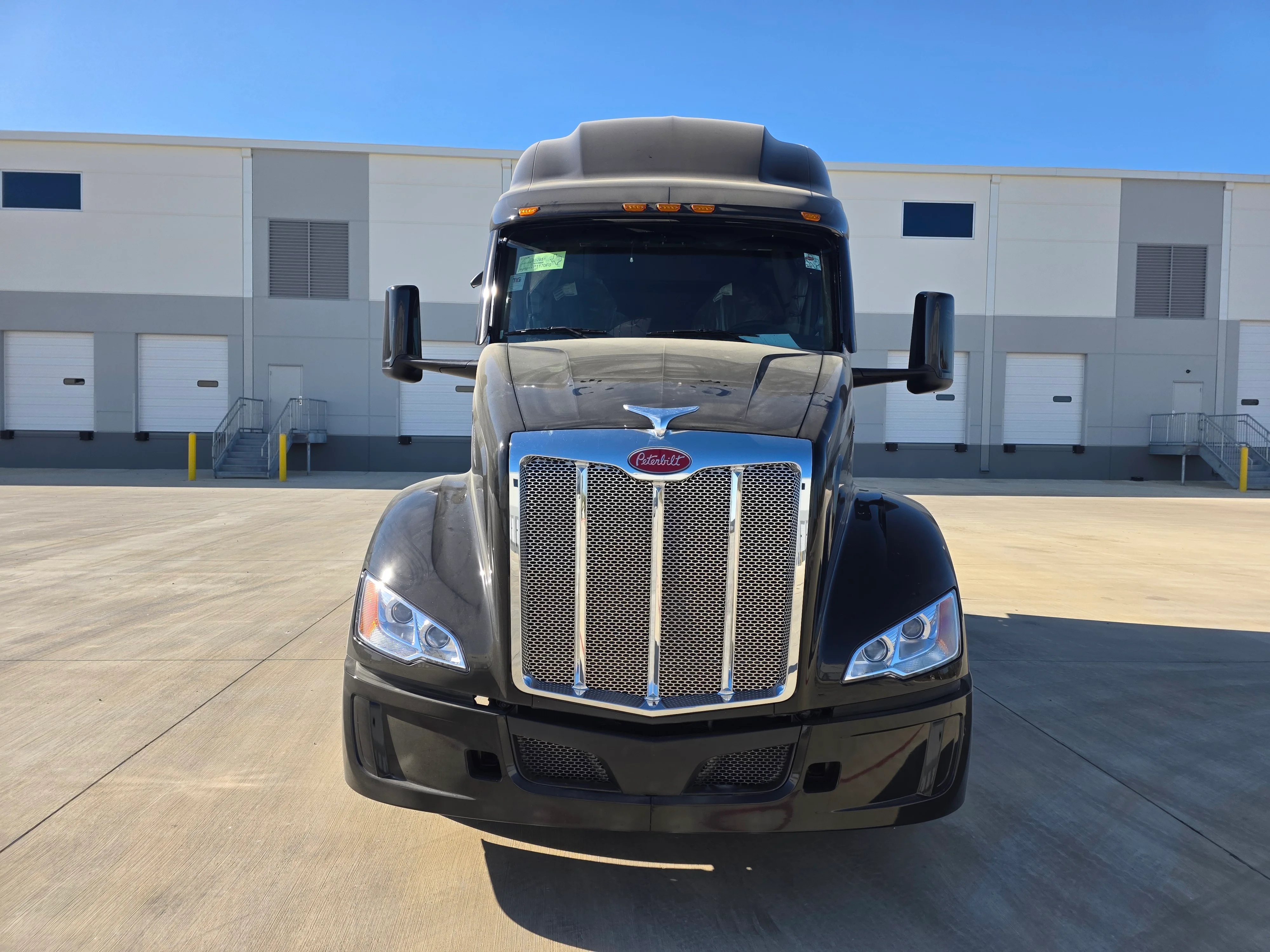 2027 Peterbilt 579 in Raleigh, NC — photo 8