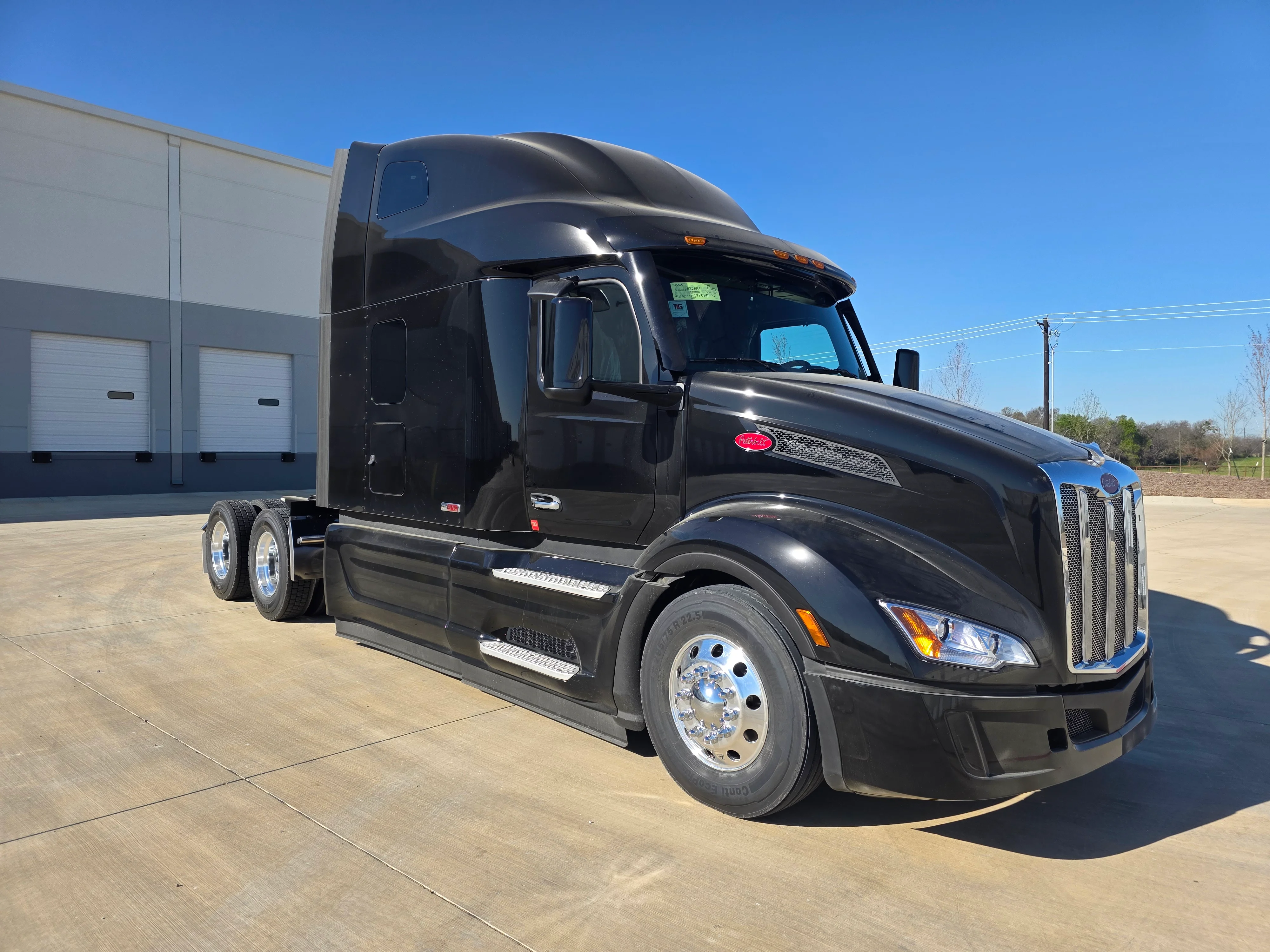 2027 Peterbilt 579 in Raleigh, NC — photo 7