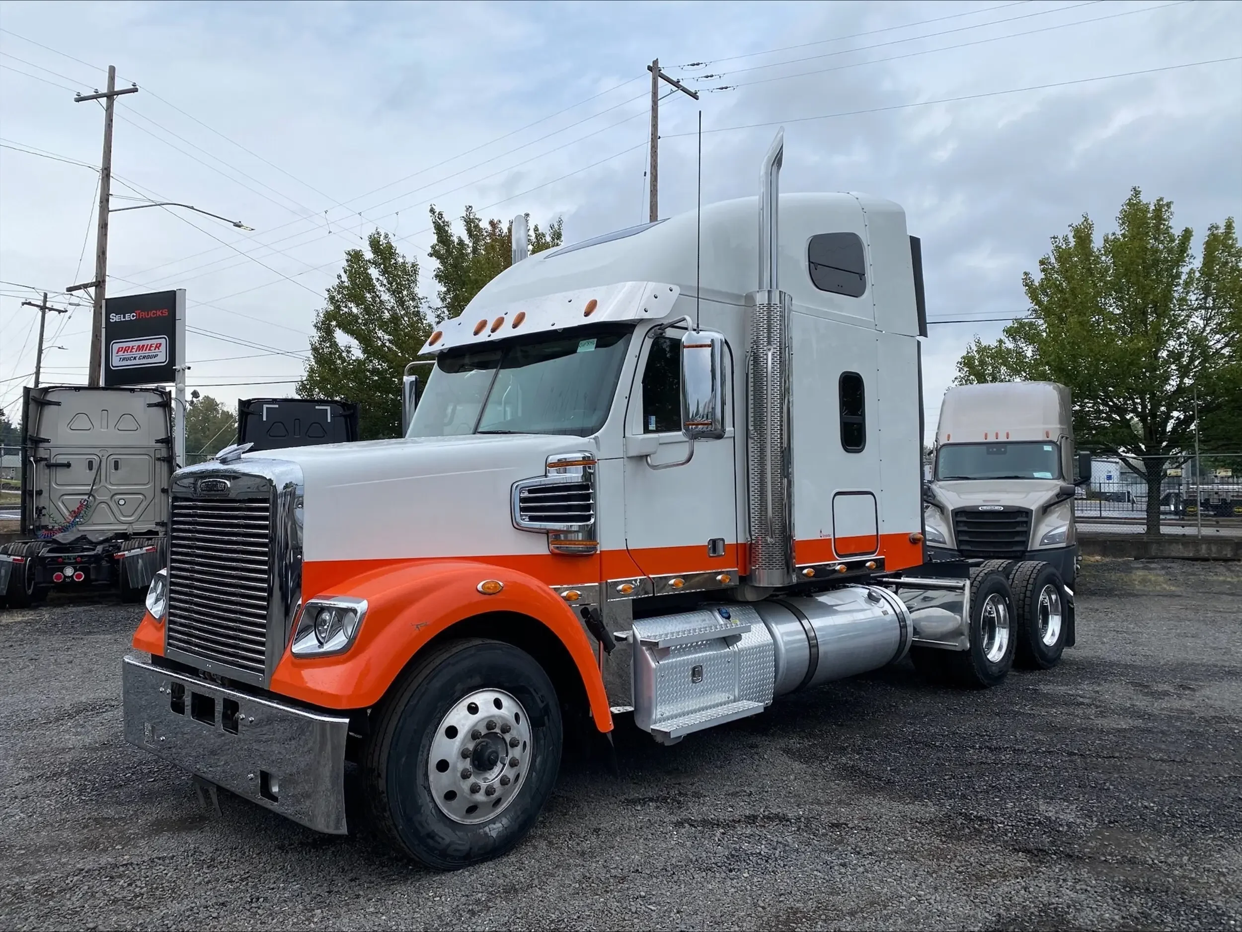 2023 Freightliner 122SD in Portland, OR