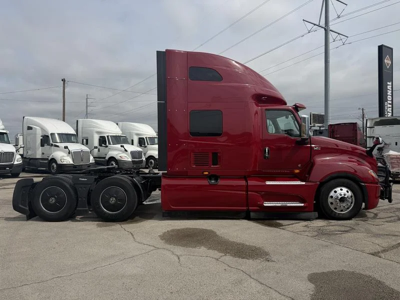 2024 International LT in Dallas — photo 2
