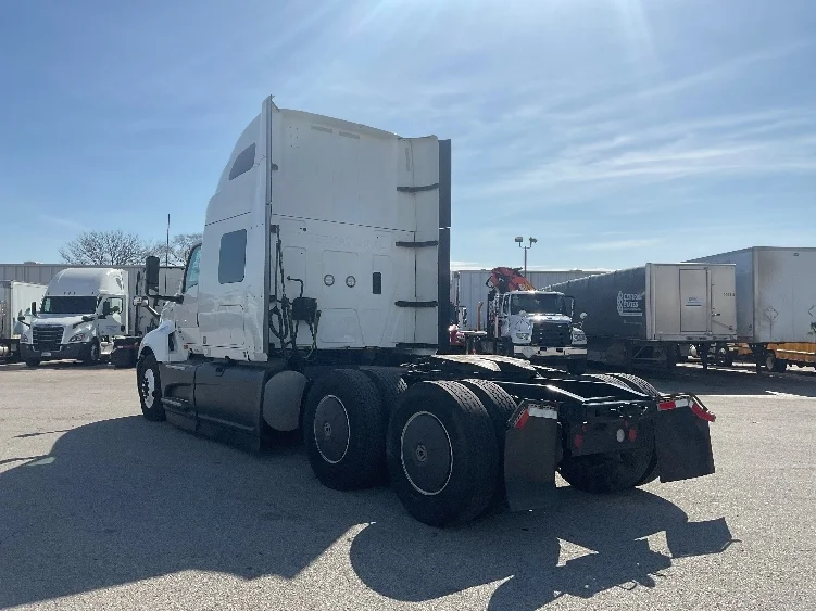 2024 International LT - image 5