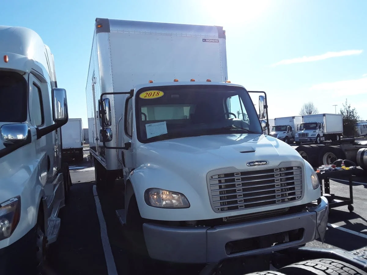 2018 Freightliner M2 106 in Altoona, IA — photo 3