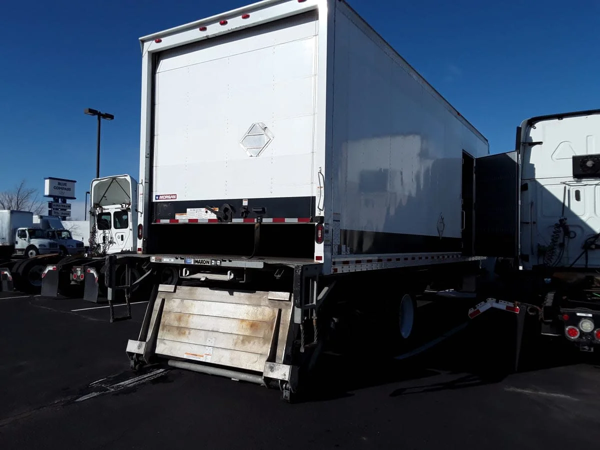 2018 Freightliner M2 106 in Altoona, IA — photo 4