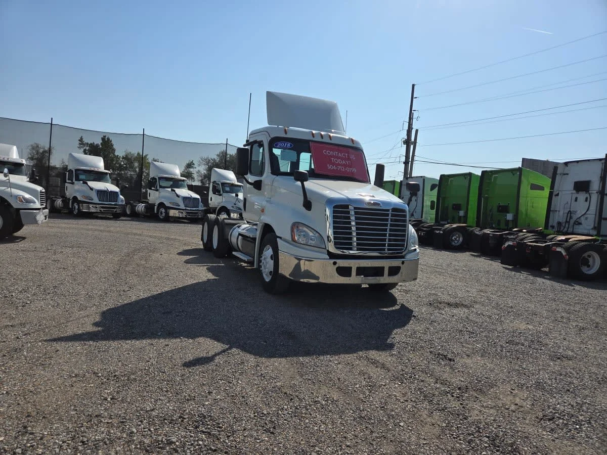 2018 Freightliner Cascadia in St. Rose, LA — photo 3