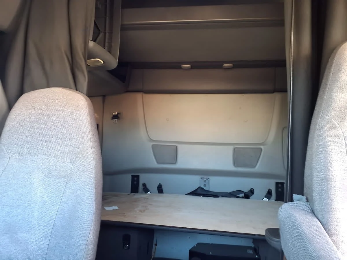 2019 International LT in Houston, TX — photo 8
