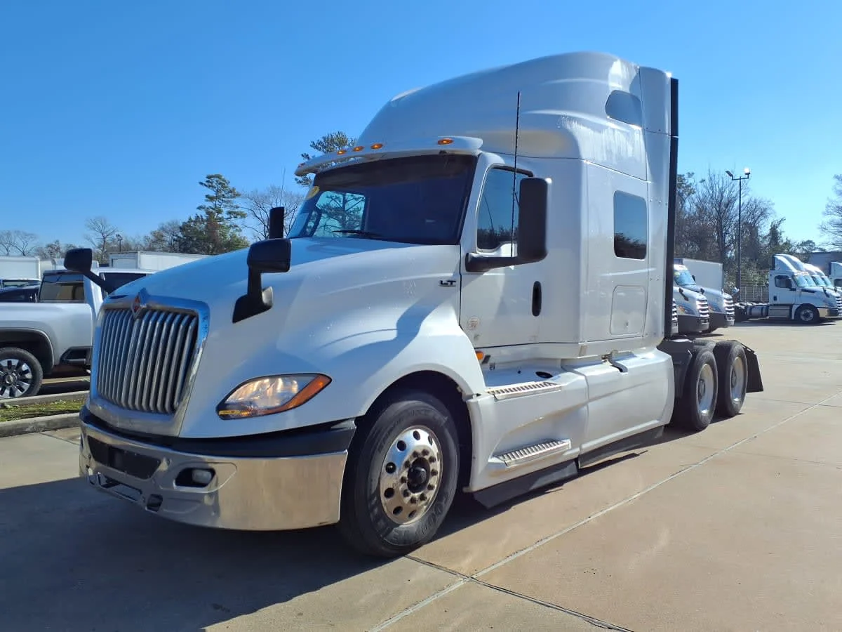 2019 International LT in Houston, TX