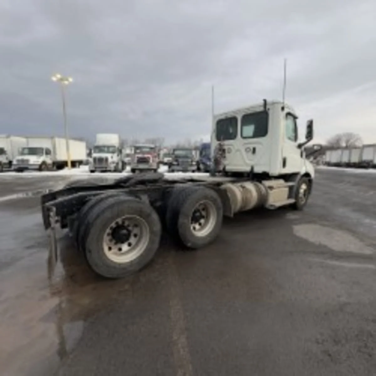 2020 Freightliner Cascadia in Syracuse, NY — photo 6
