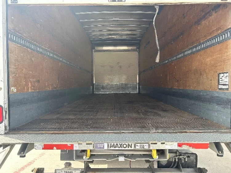 2021 Freightliner M2 106 - image 8