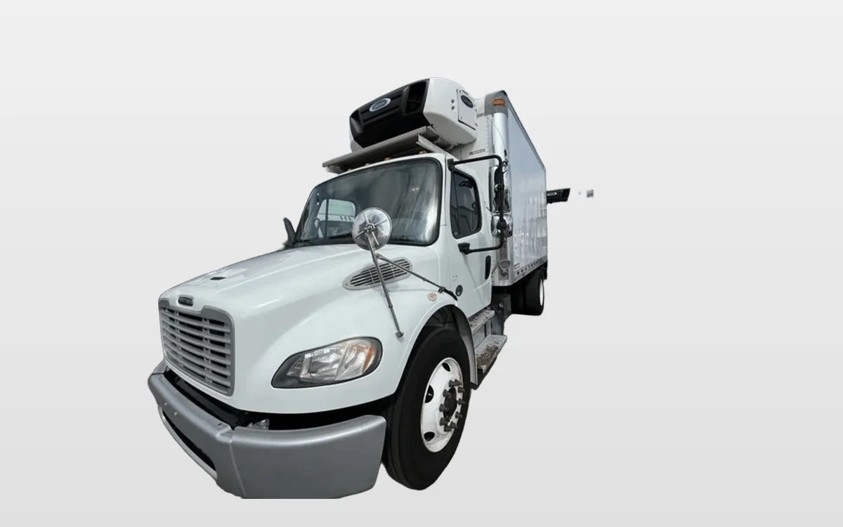 2018 Freightliner M2 106 - image 1