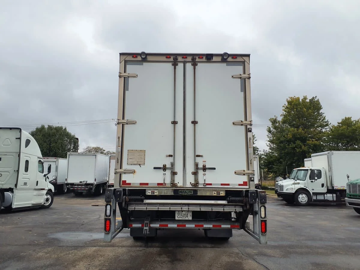 2016 Freightliner M2 106 in Bolingbrook, IL — photo 5