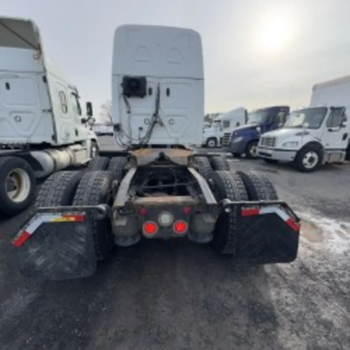 2020 Freightliner Cascadia - image 5