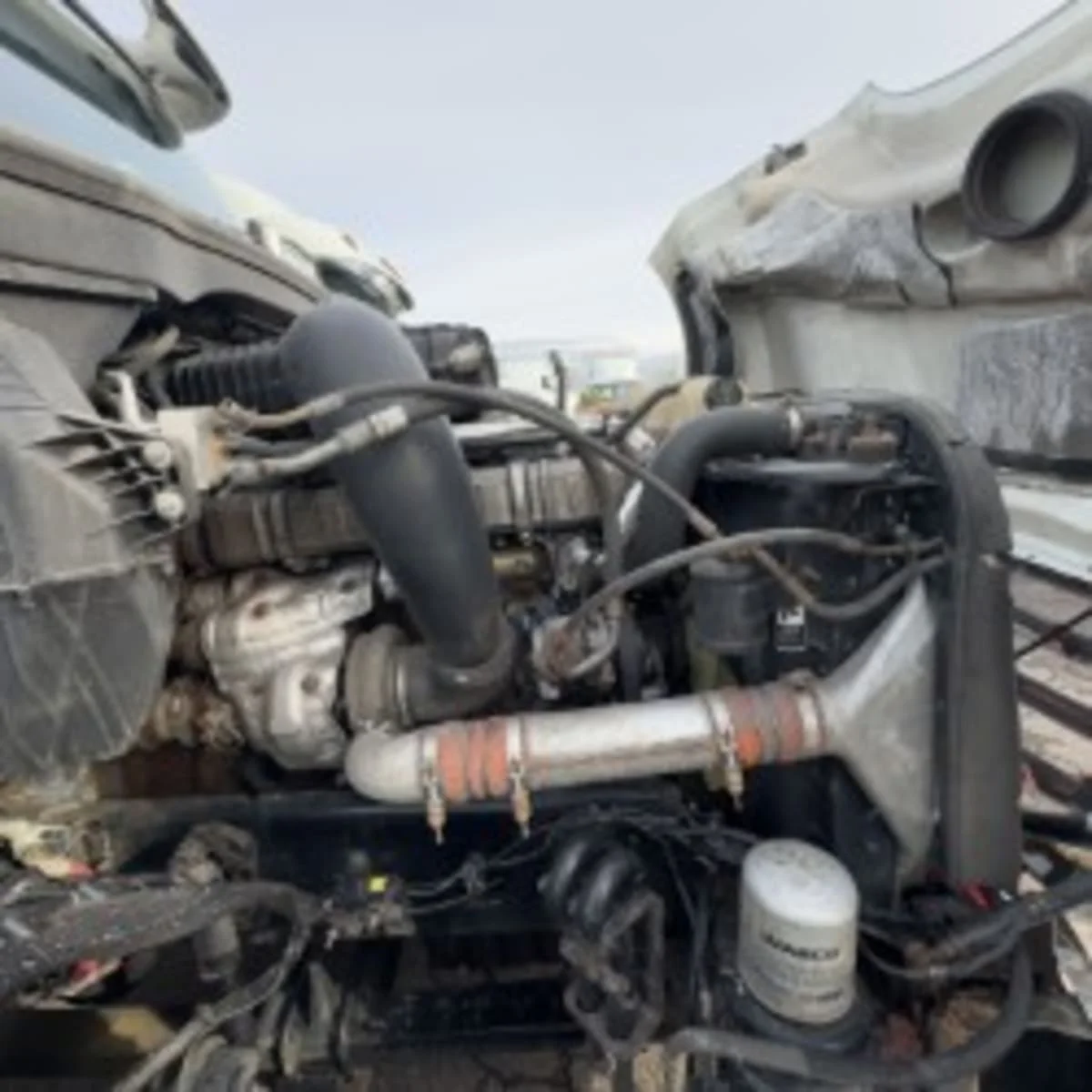 2020 Freightliner Cascadia - image 10