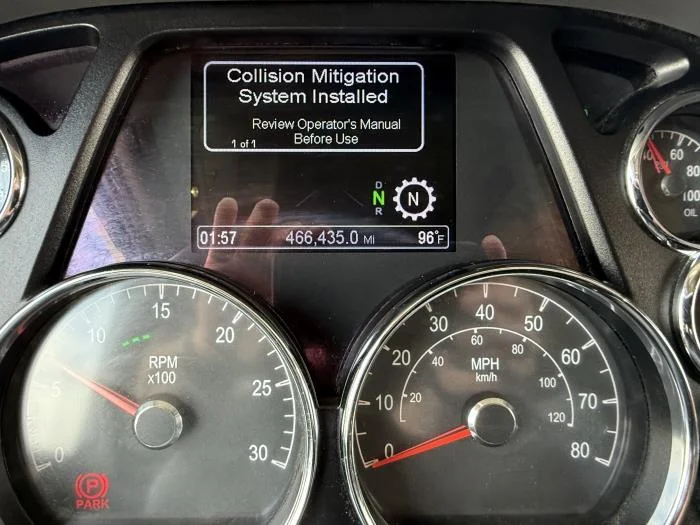 2022 Peterbilt 579 - image 10