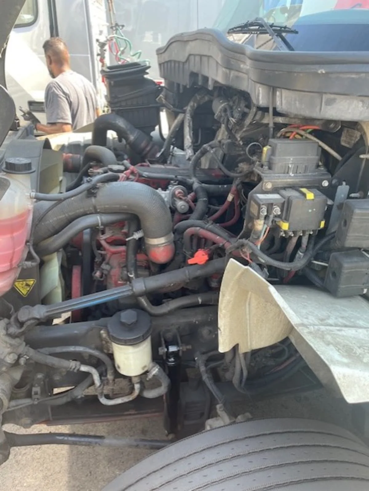 2018 International 4300 - image 10