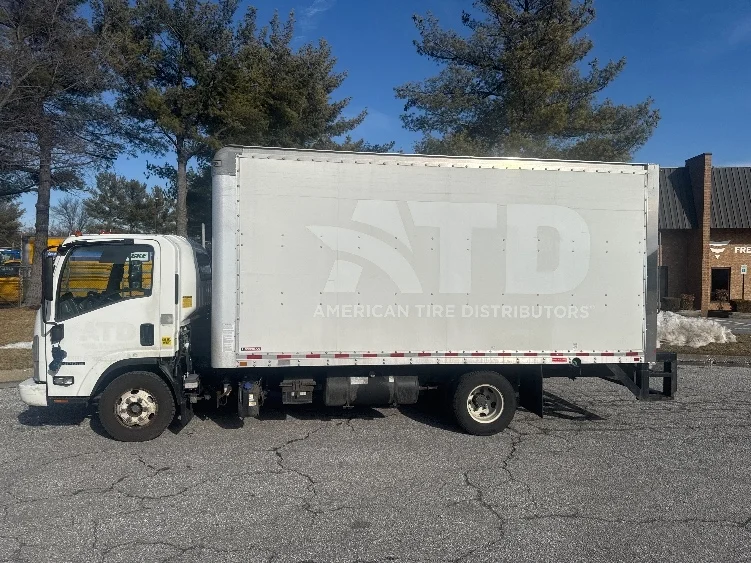 2021 Isuzu NPR - image 4