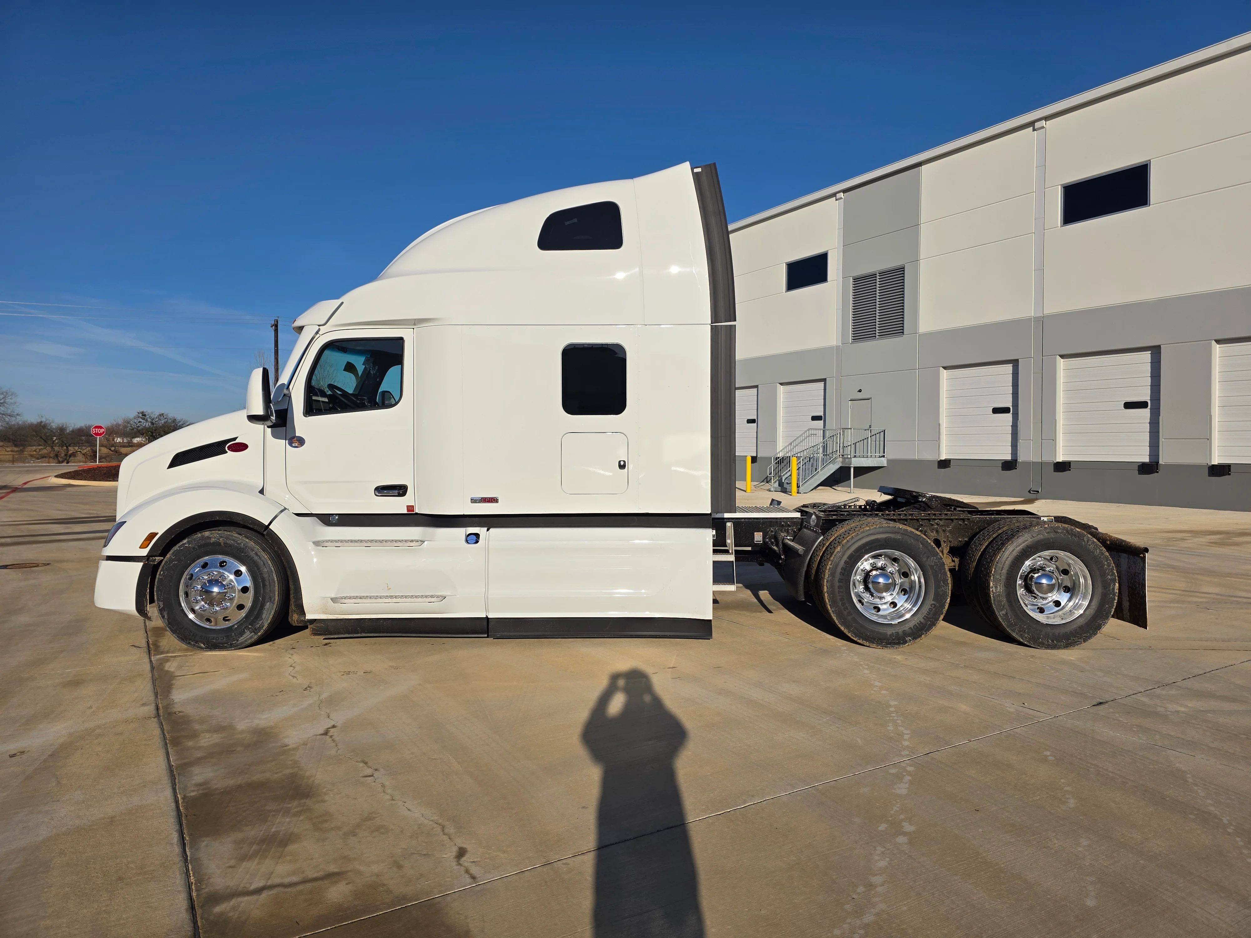 2027 Peterbilt 579 in Tallahassee, FL — photo 2