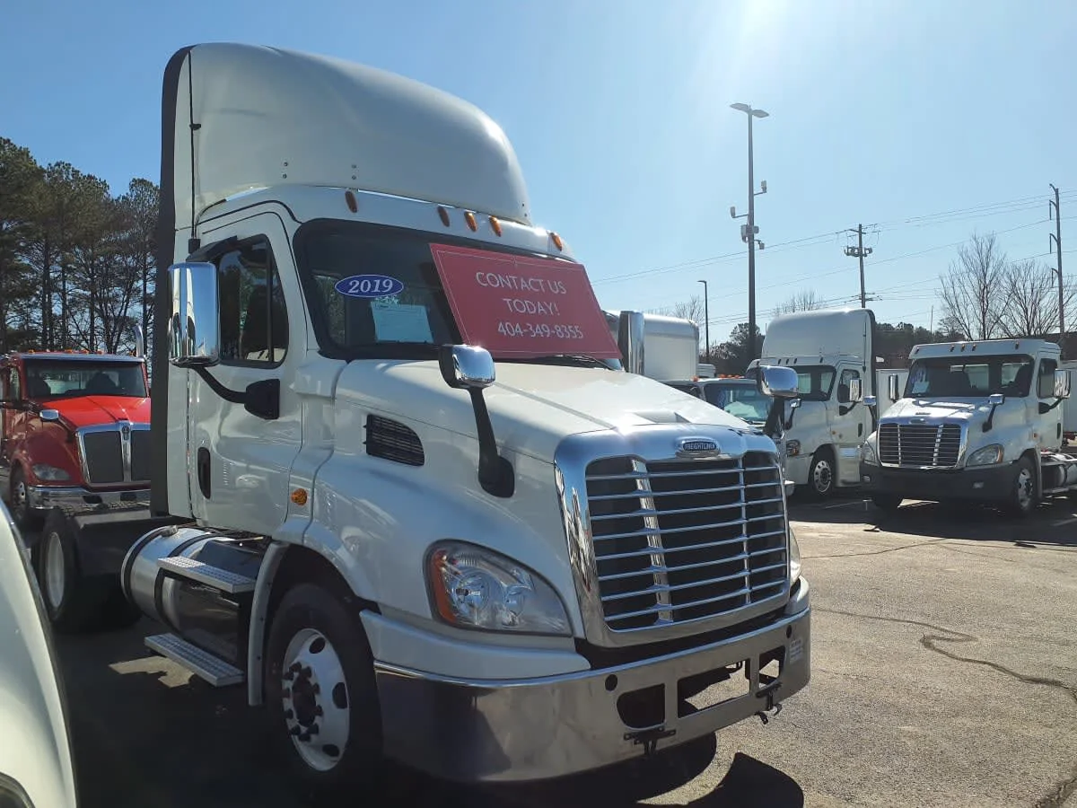 2019 Freightliner Cascadia in Atlanta, GA
