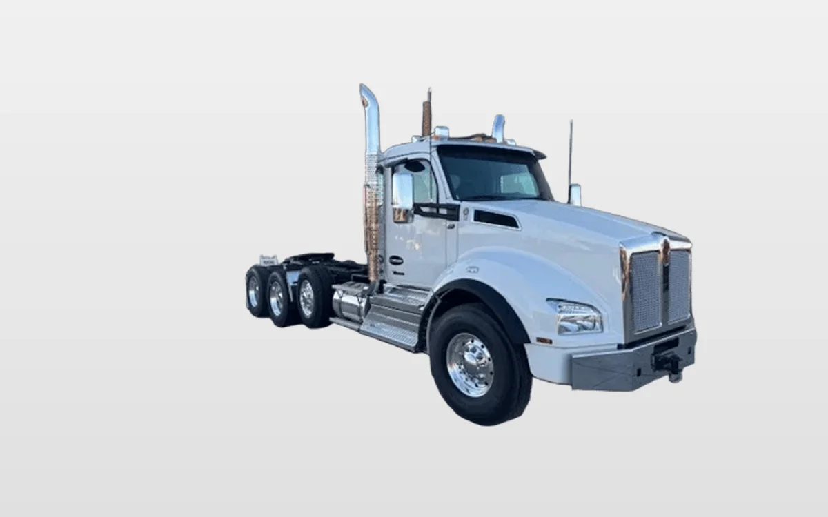 2026 Kenworth T880 - image 1