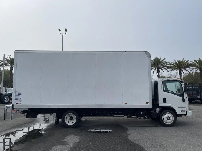 2026 Isuzu NPR - image 6