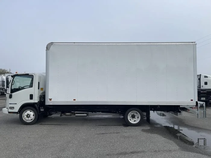 2026 Isuzu NPR - image 3