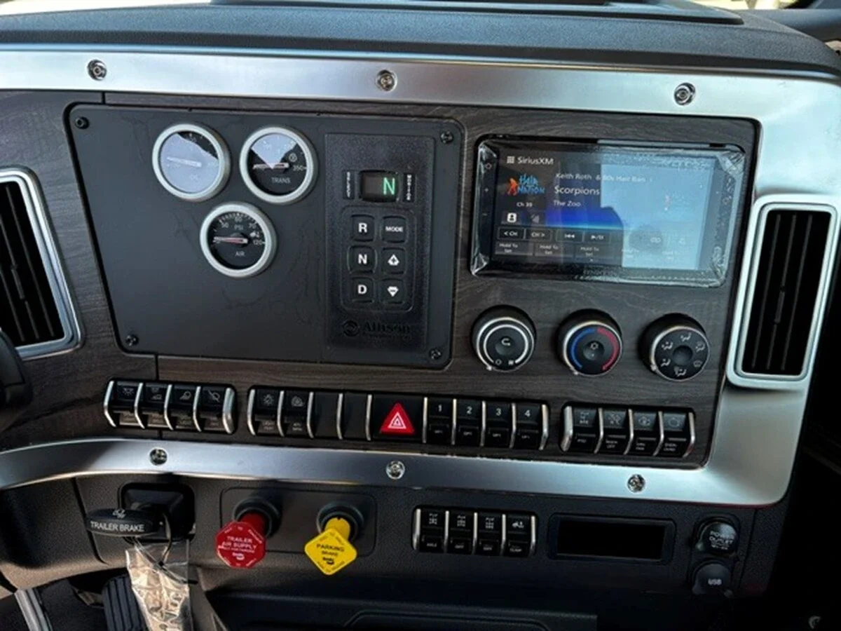2027 Western Star 49X — photo 14