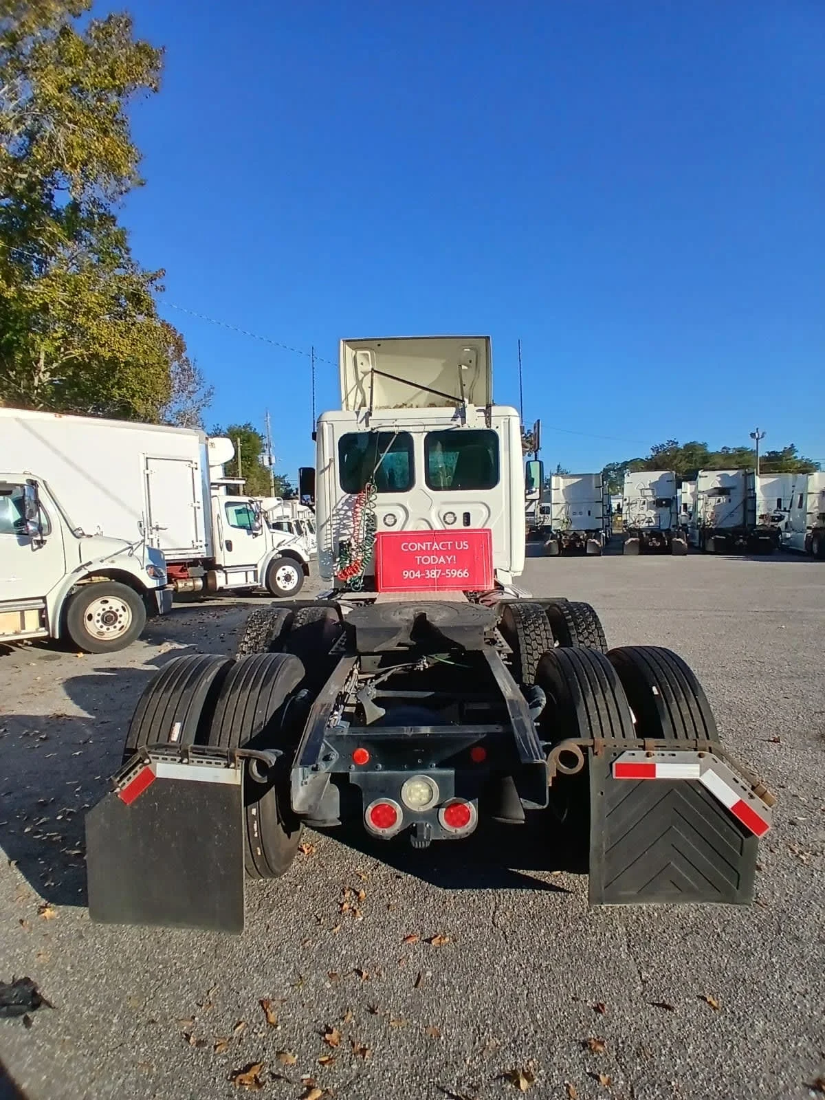 2019 Freightliner Cascadia in Jacksonville, FL — photo 5