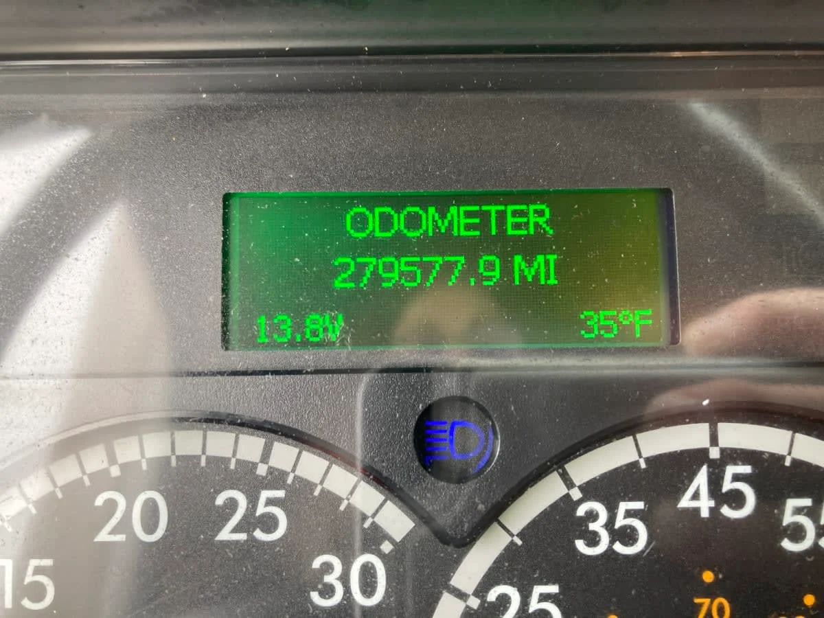 2022 Freightliner M2 106 in Springfield, MA — photo 14