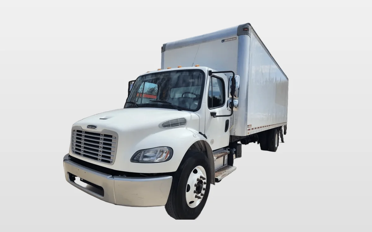 2017 Freightliner M2 106 - image 1