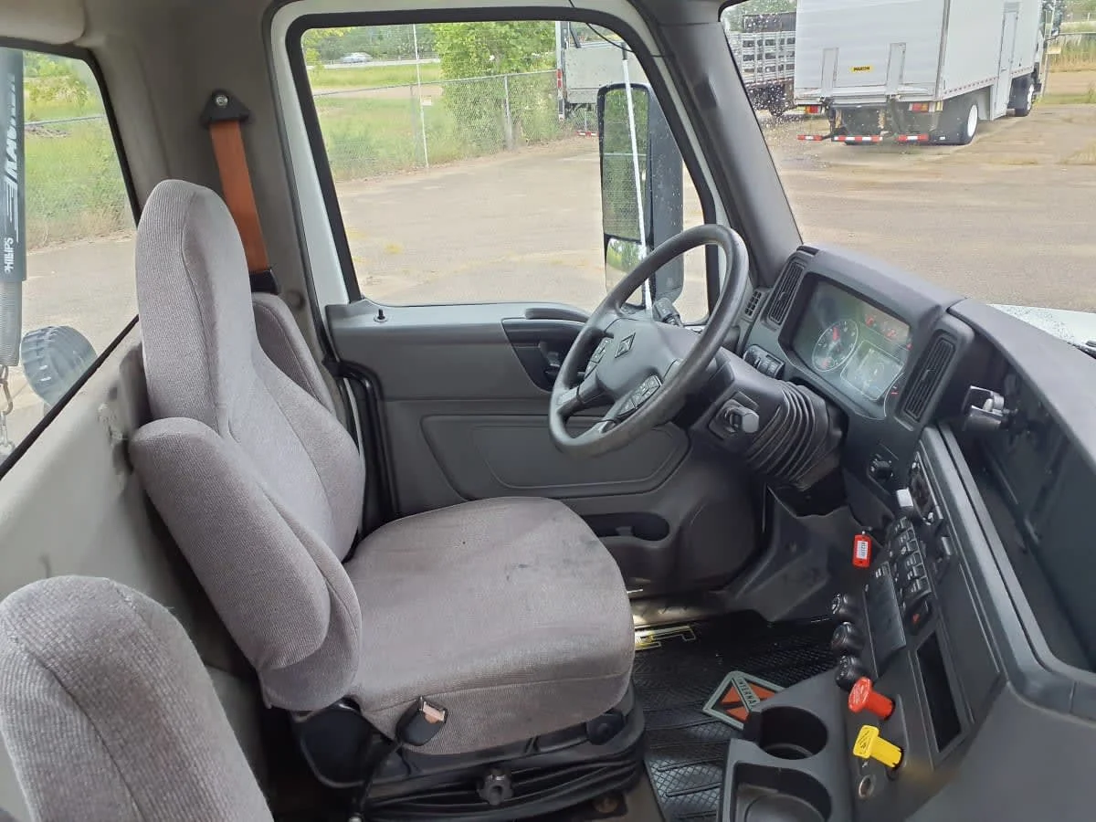 2019 International LT in Wayland, MI — photo 7