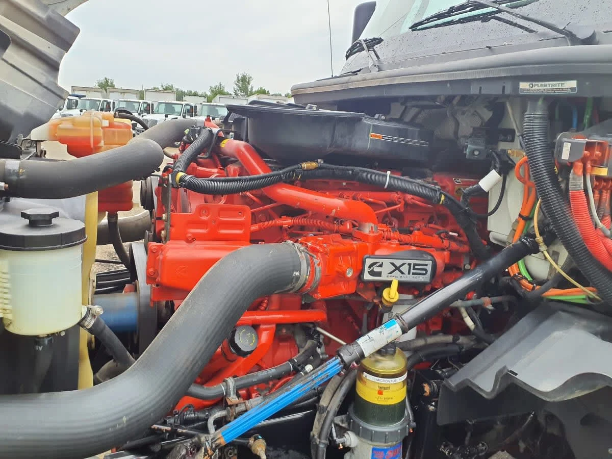 2019 International LT in Wayland, MI — photo 8