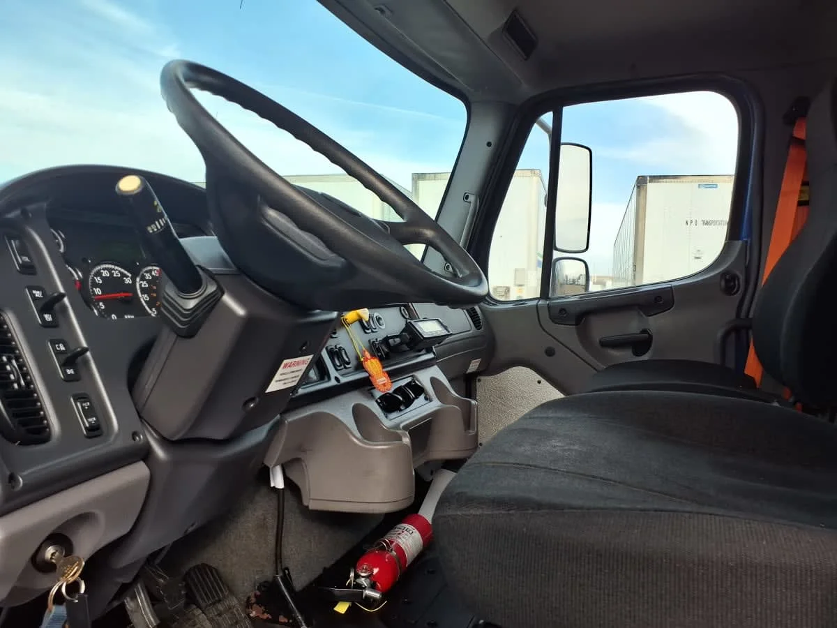 2019 Freightliner M2 106 in Taylor, MI — photo 8