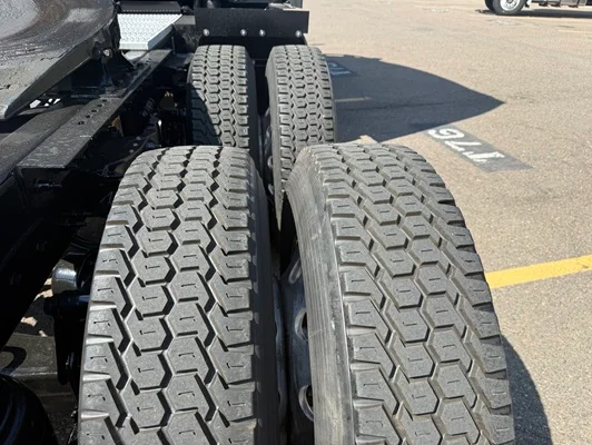 2022 Peterbilt 579 in Denver, CO — photo 8