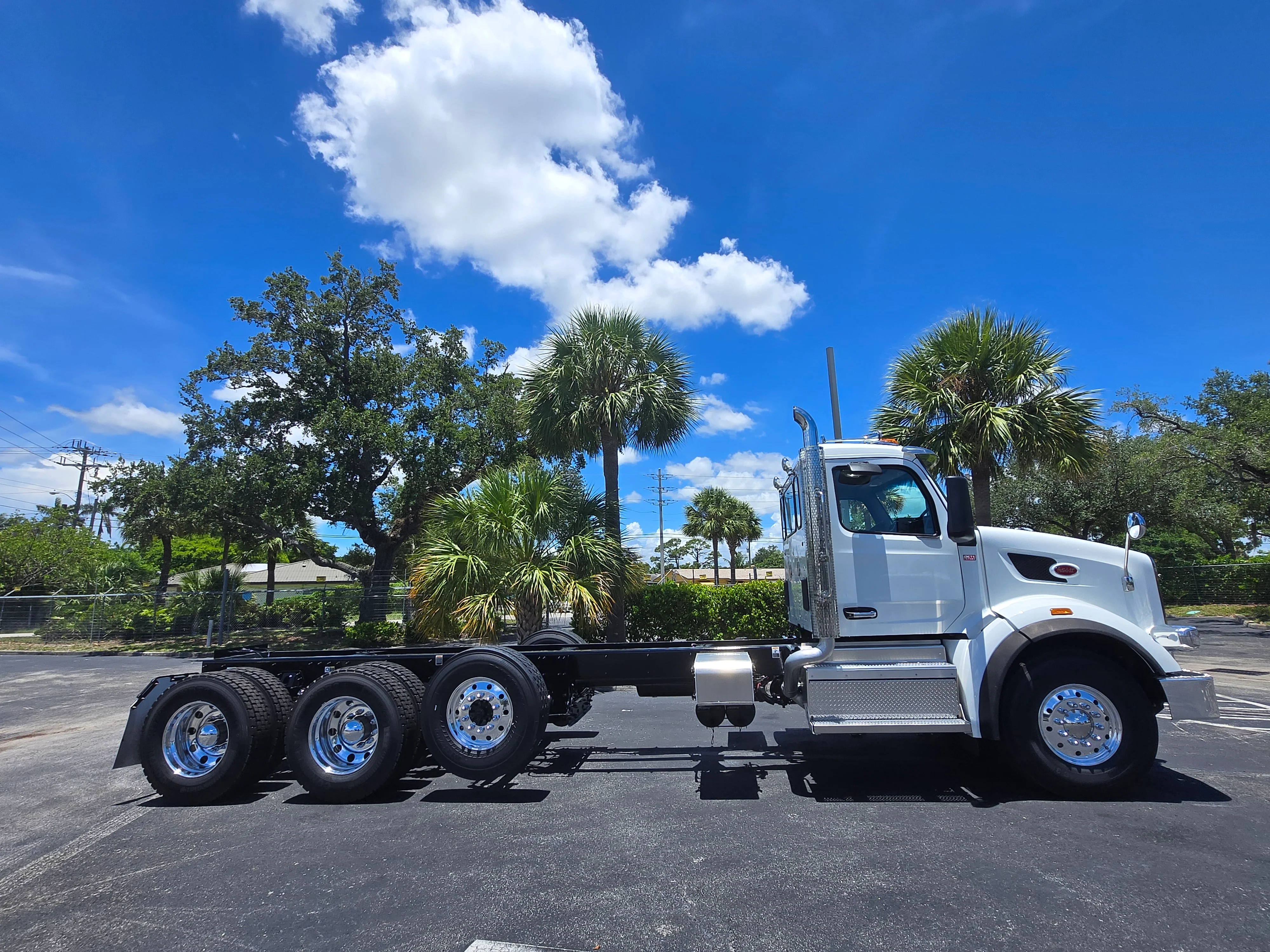 2026 Peterbilt 567 in Fort Myers, FL — photo 7